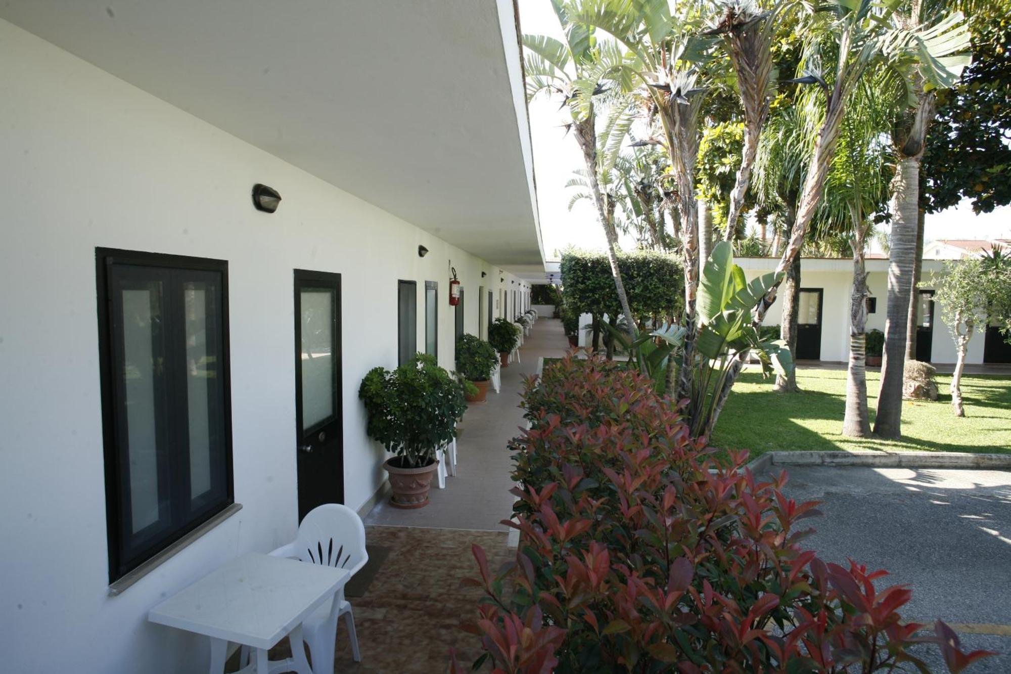 Hotel B&B Marina Capaccio ภายนอก รูปภาพ